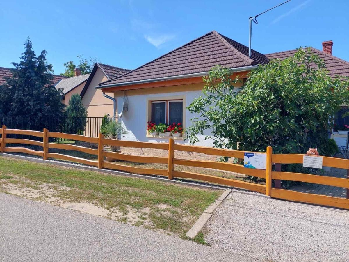 Apartmán Pol-Lak Szolosgyorok Exteriér fotografie